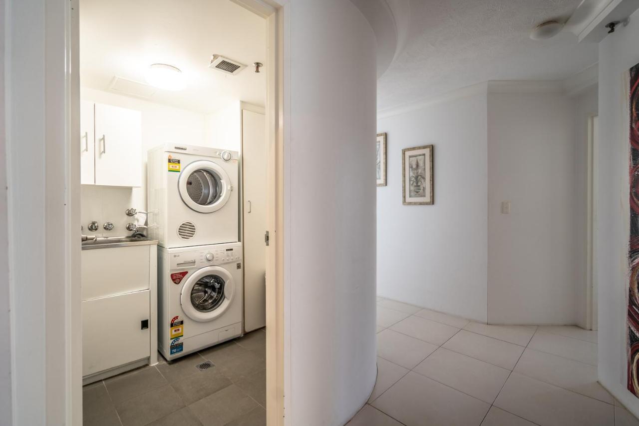 Biarritz Apartments Гоулд Коуст Екстериор снимка